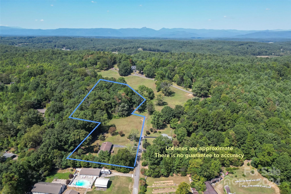 105 Stony Top Dr Morganton, NC 28655