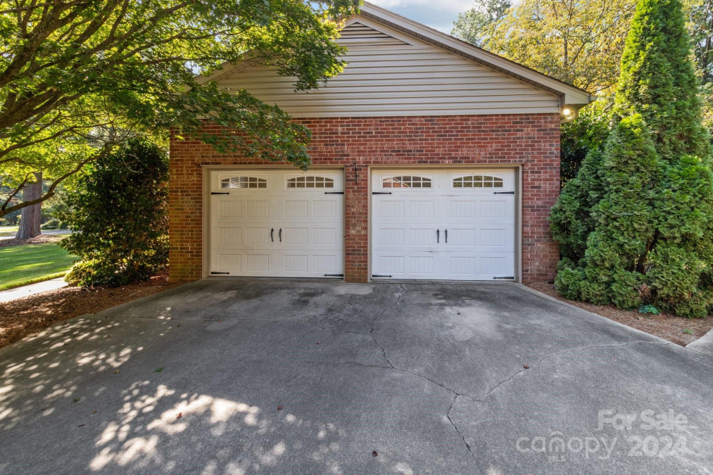 180 Regency Rd Salisbury, NC 28147