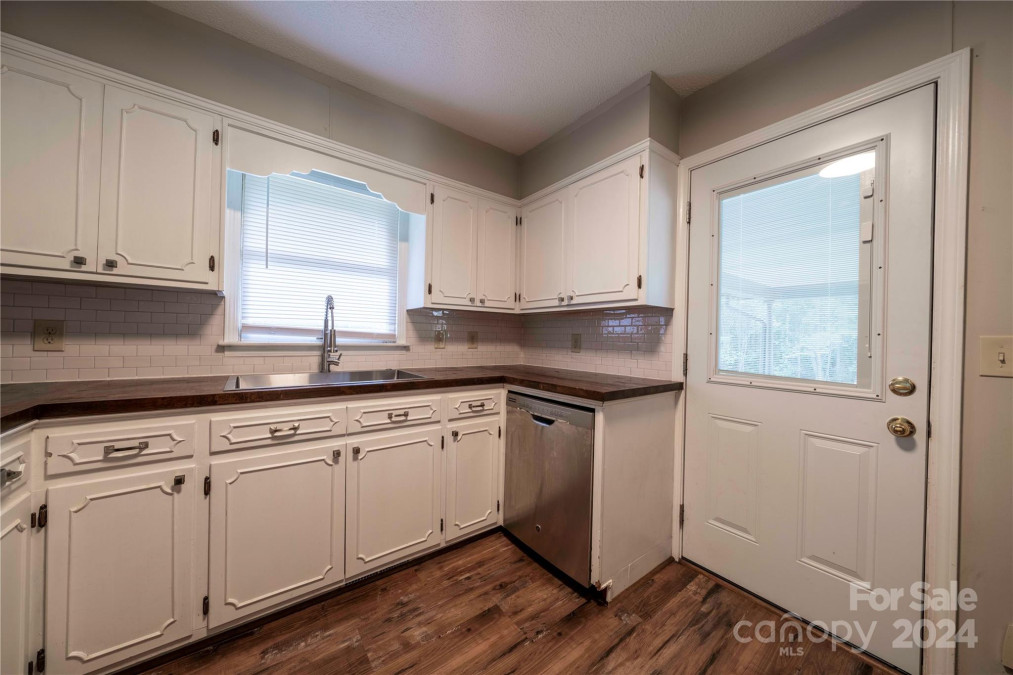 512 Reavis Rd, Harmony, NC 28634 MLS 4183276