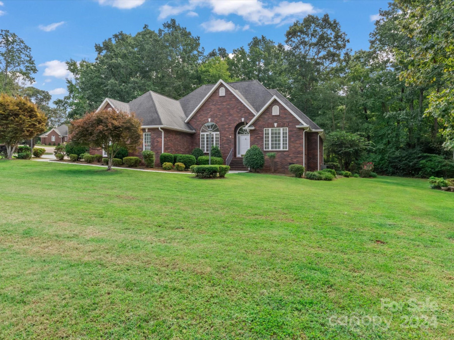 3238 Meadow Rue Ln Statesville, NC 28625