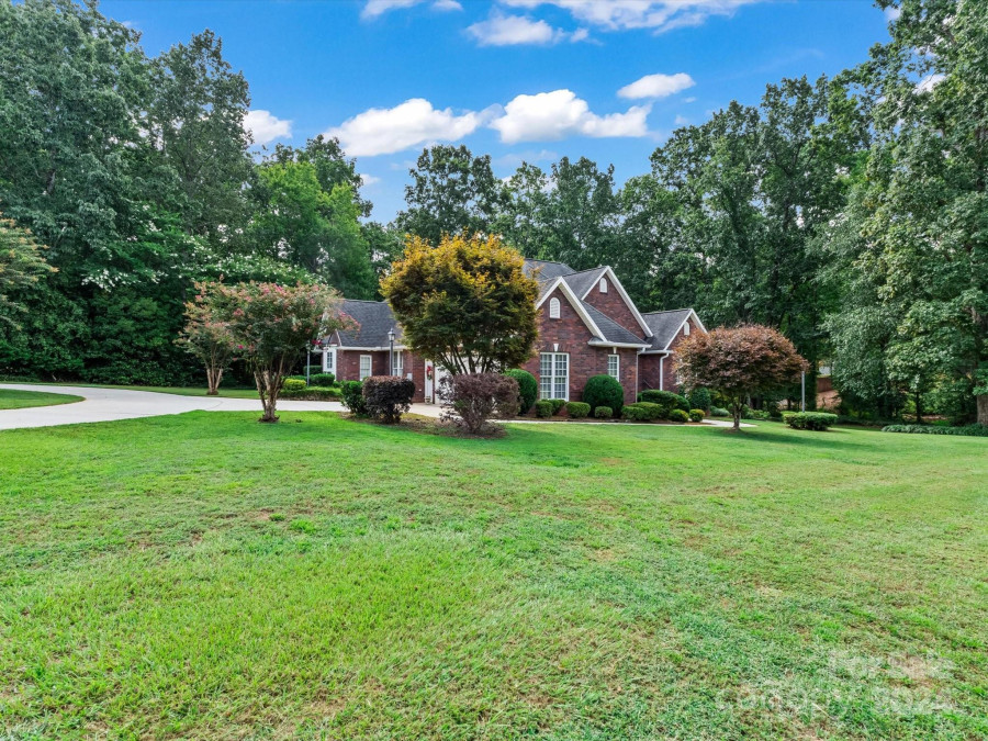 3238 Meadow Rue Ln Statesville, NC 28625