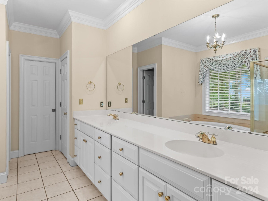 3238 Meadow Rue Ln Statesville, NC 28625