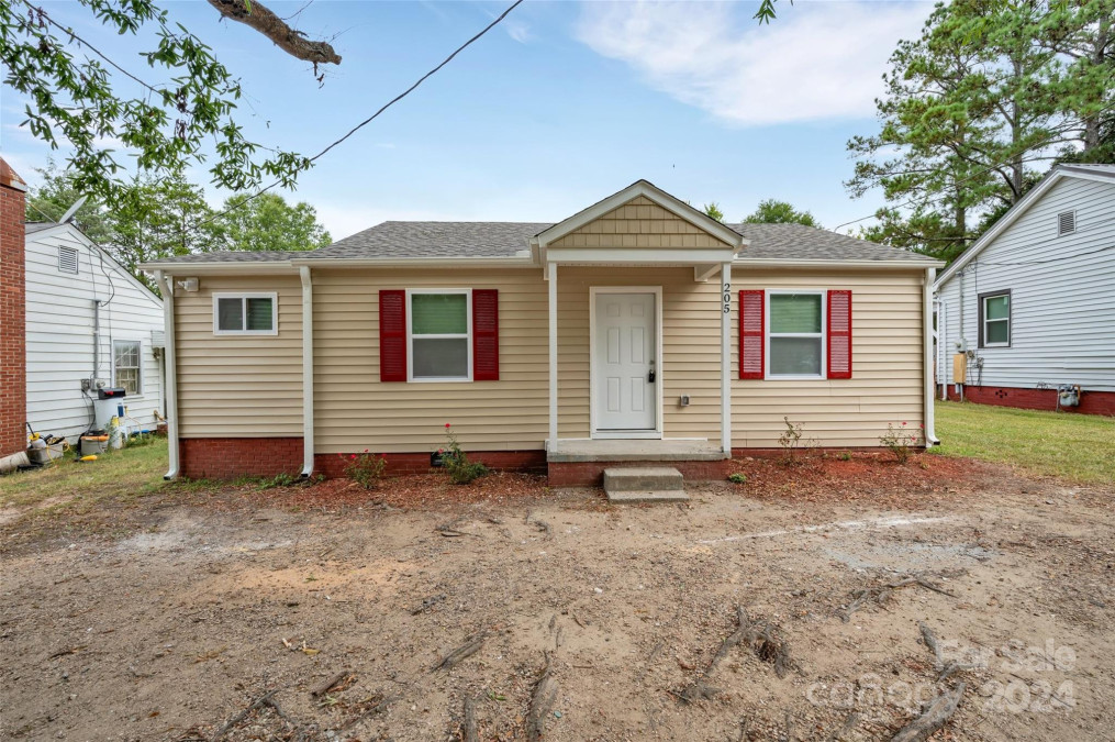 205 Elliott St Chester, SC 29706