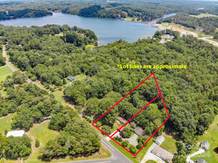 4537 Sunrise Beach Rd Catawba, NC 28609