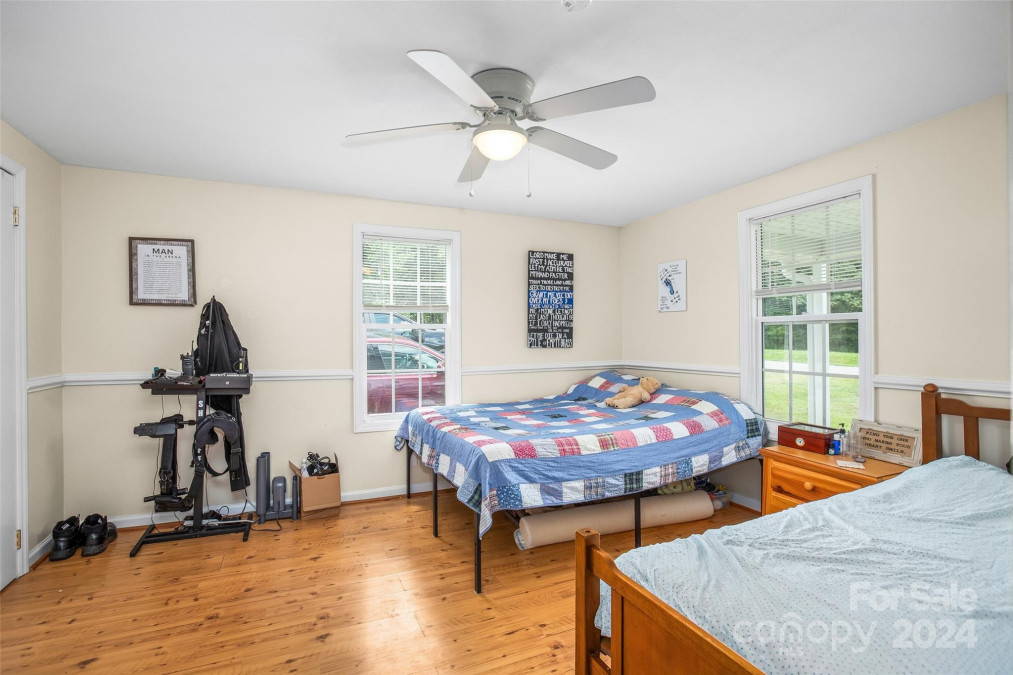 219 Hamby Mountain Rd Purlear, NC 28665