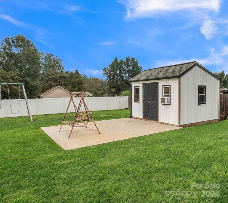 192 Dunlap Loop Statesville, NC 28625