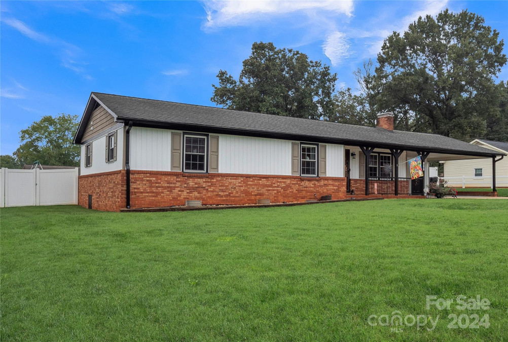 192 Dunlap Loop Statesville, NC 28625