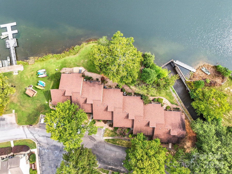 147 West Lake Dr Lake Lure, NC 28746