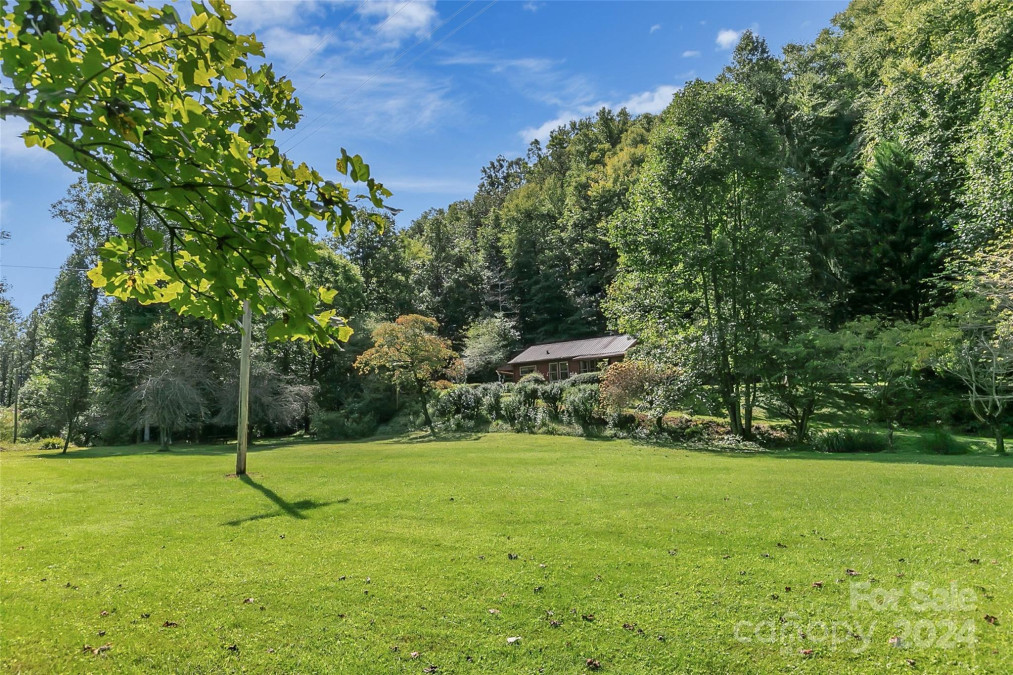 4050 Pickens Hw Rosman, NC 28772