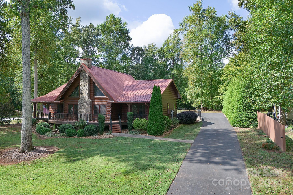 303 Lakeview Rd Mocksville, NC 27028