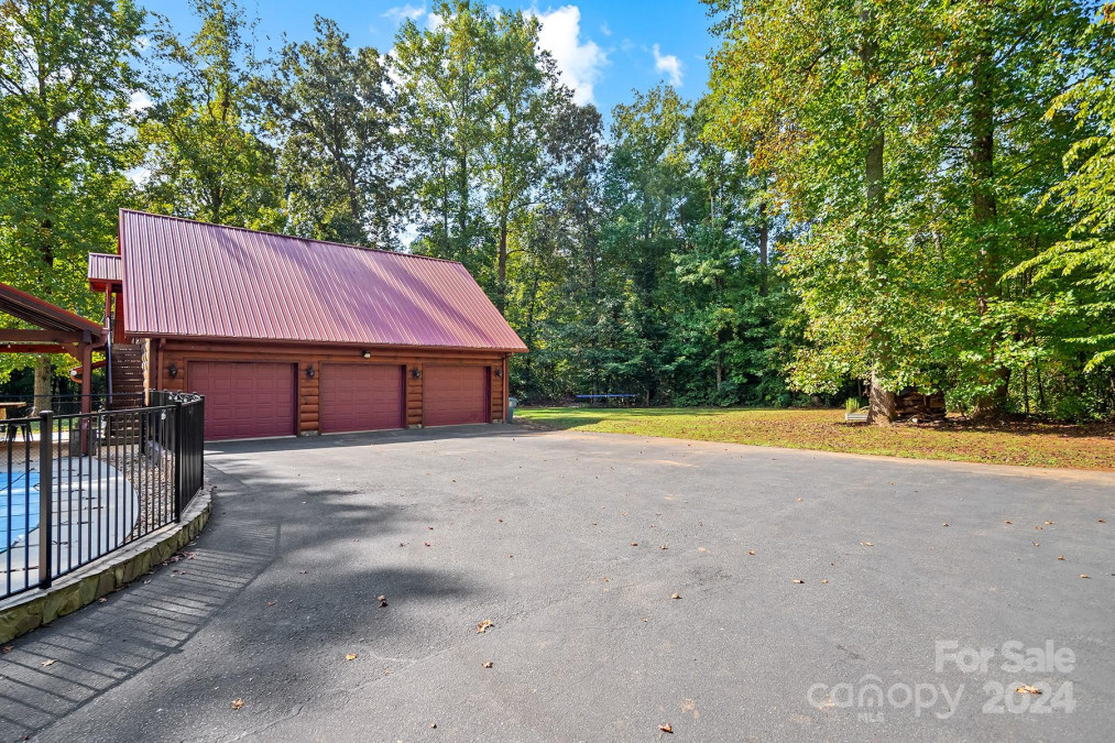 303 Lakeview Rd Mocksville, NC 27028