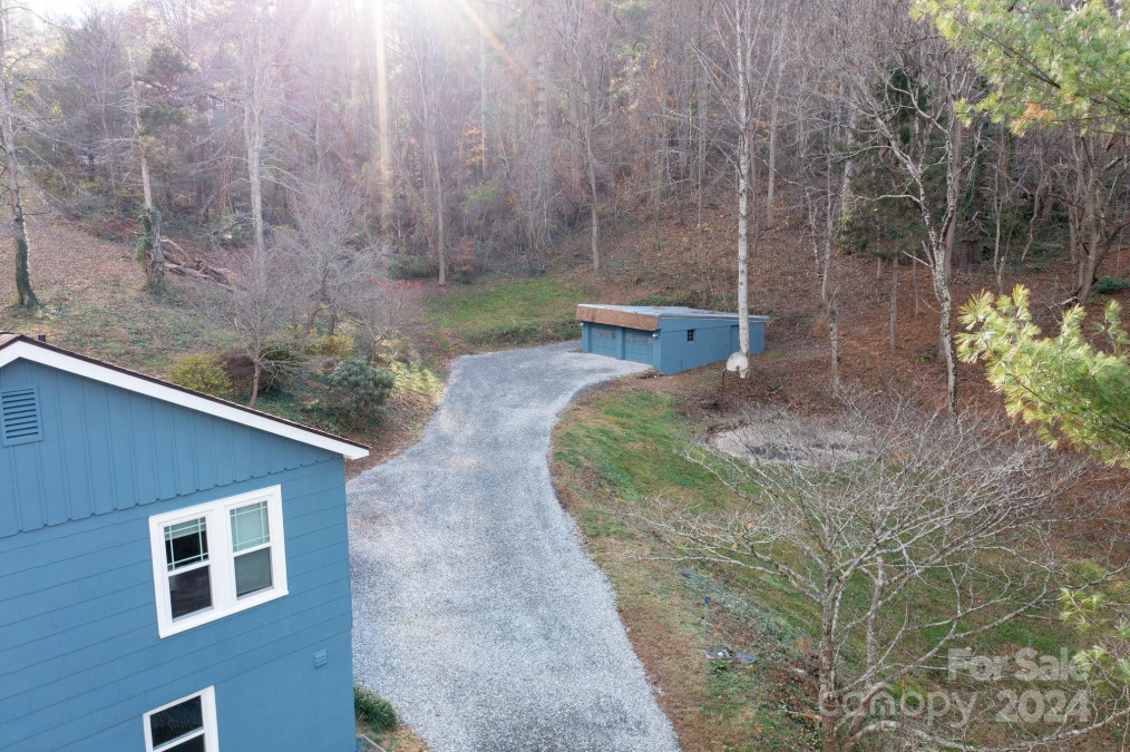 11 Spring Cove Rd Asheville, NC 28804