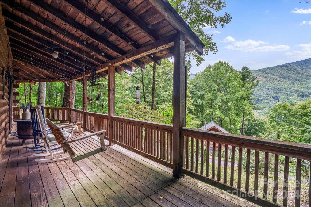 341 Soco Acres Rd Maggie Valley, NC 28751