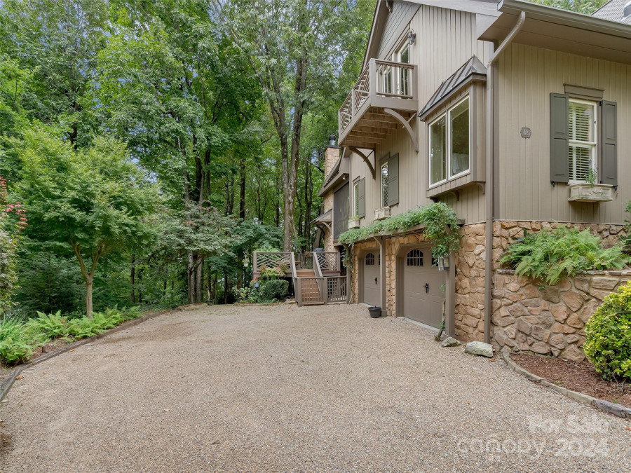 51 Wild Magnolia Way Zirconia, NC 28790