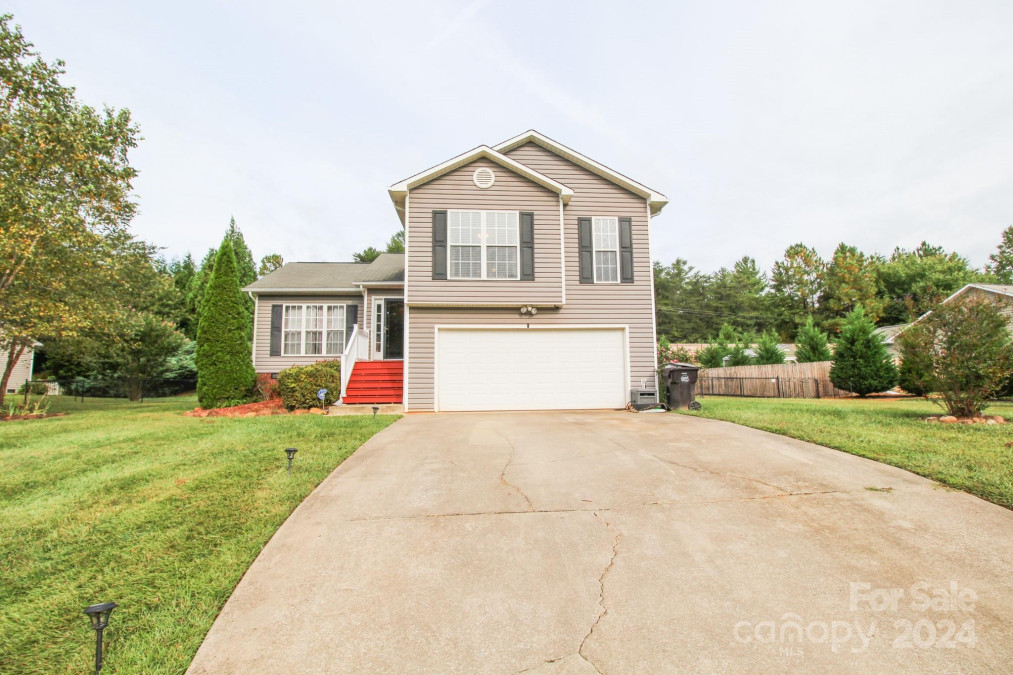 106 River Glen Dr Morganton, NC 28655