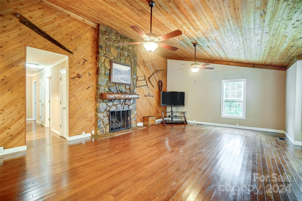 106 Hunter Ct Kings Mountain, NC 28086