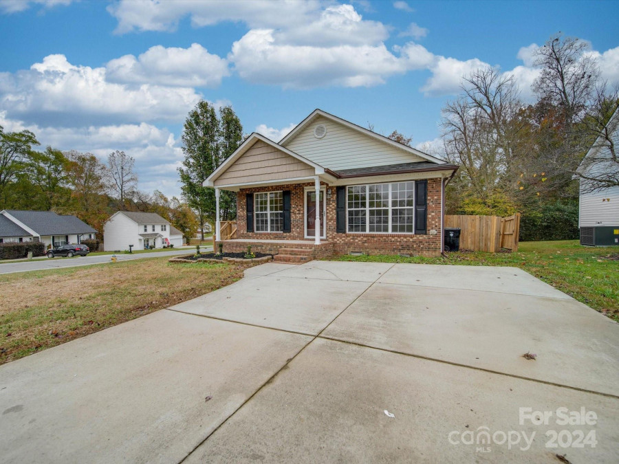 1205 Danielle Downs Ct Concord, NC 28025