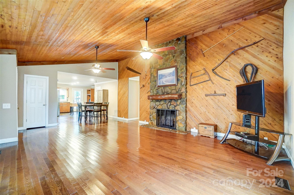 106 Hunter Ct Kings Mountain, NC 28086