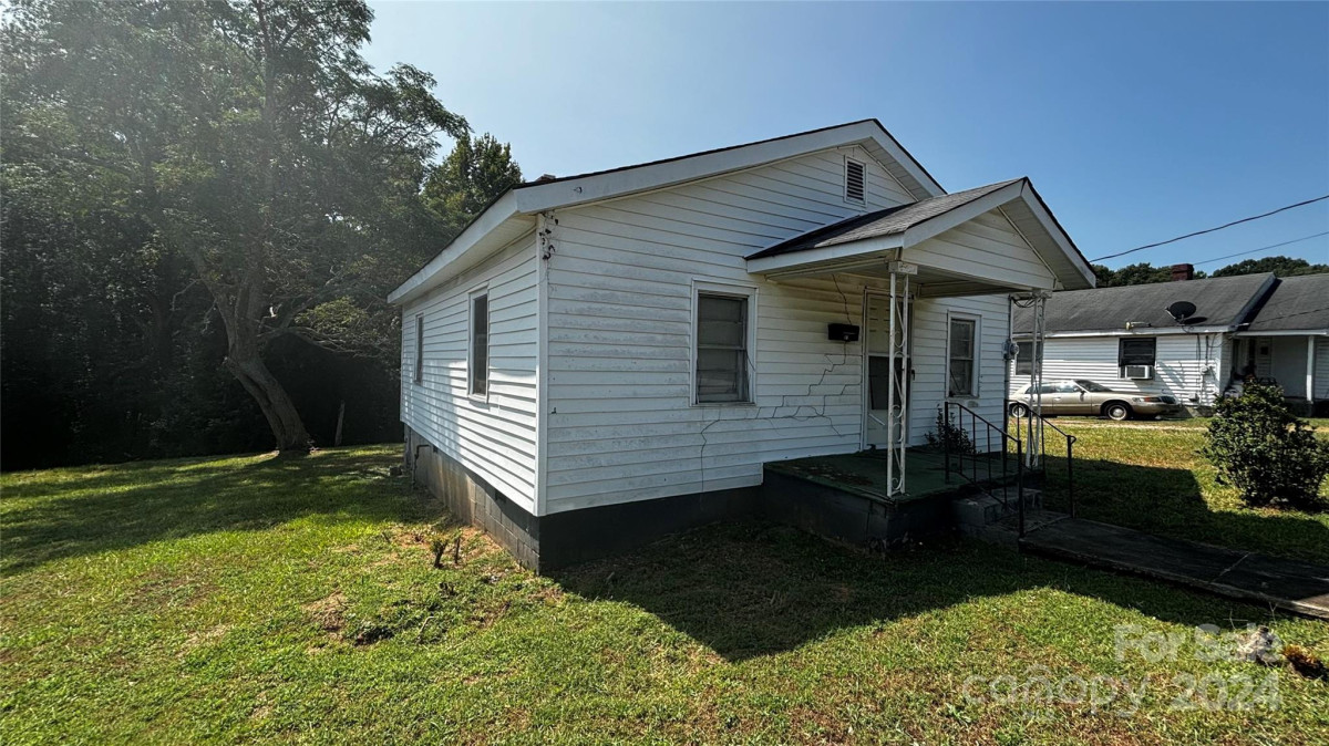 111 Williams St Union, SC 29379