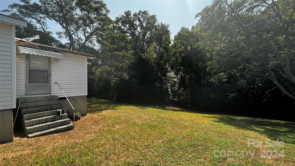 111 Williams St Union, SC 29379