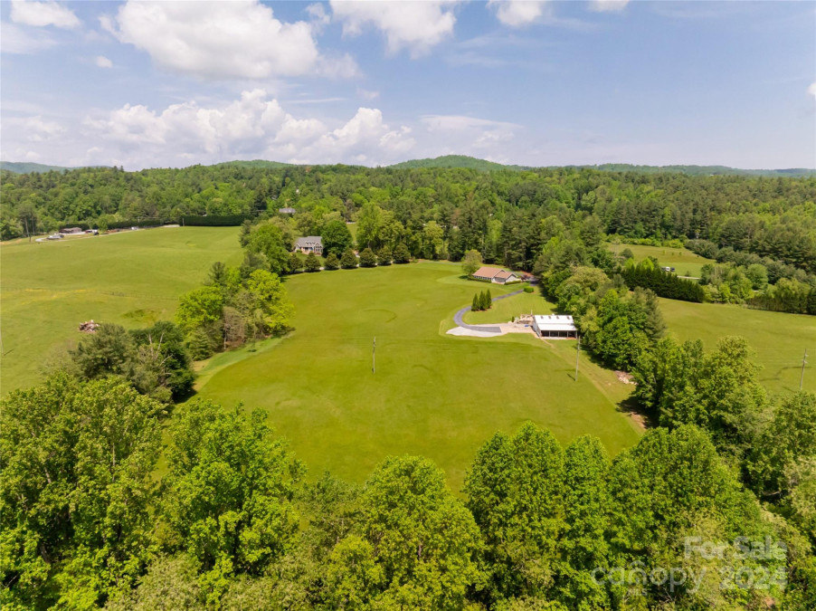 297 Crab Creek Rd Hendersonville, NC 28739