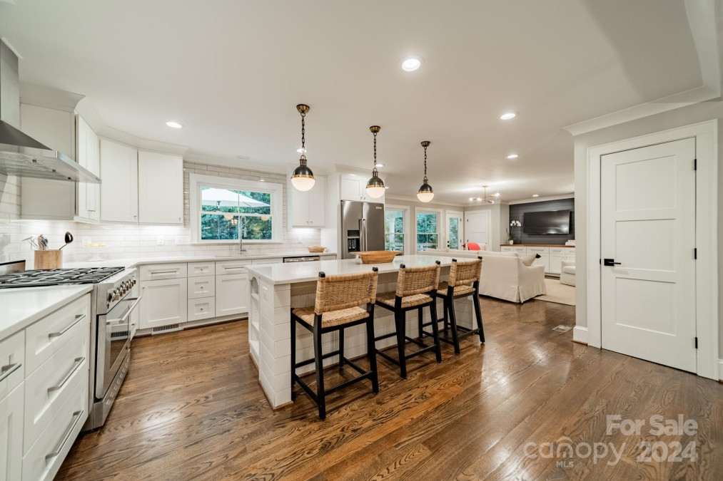 4912 Crooked Oak Ln Charlotte, NC 28226