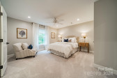 4912 Crooked Oak Ln Charlotte, NC 28226