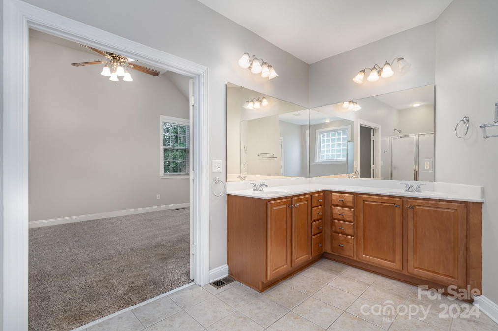 427 Pinnacle Ln Huntersville, NC 28078