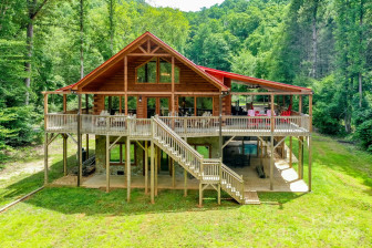 371 Redbird Dr Lake Lure, NC 28746