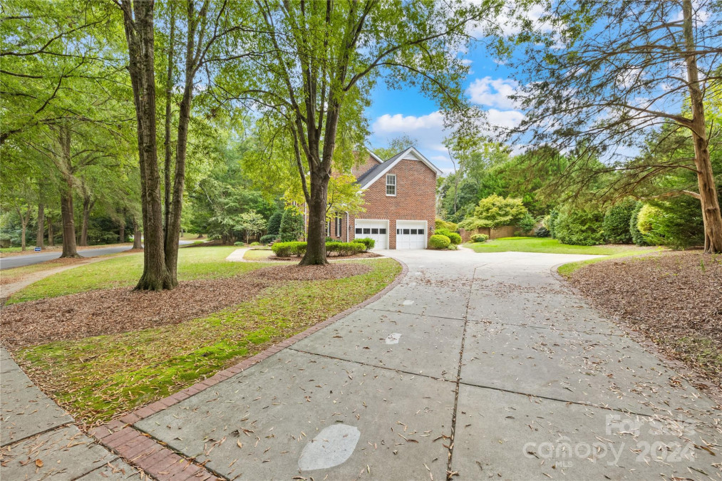 4033 Quail View Rd Charlotte, NC 28226