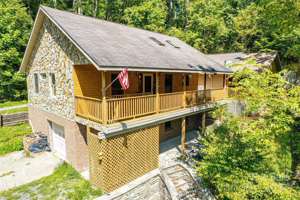 7180 Meadow Fork Rd Hot Springs, NC 28743