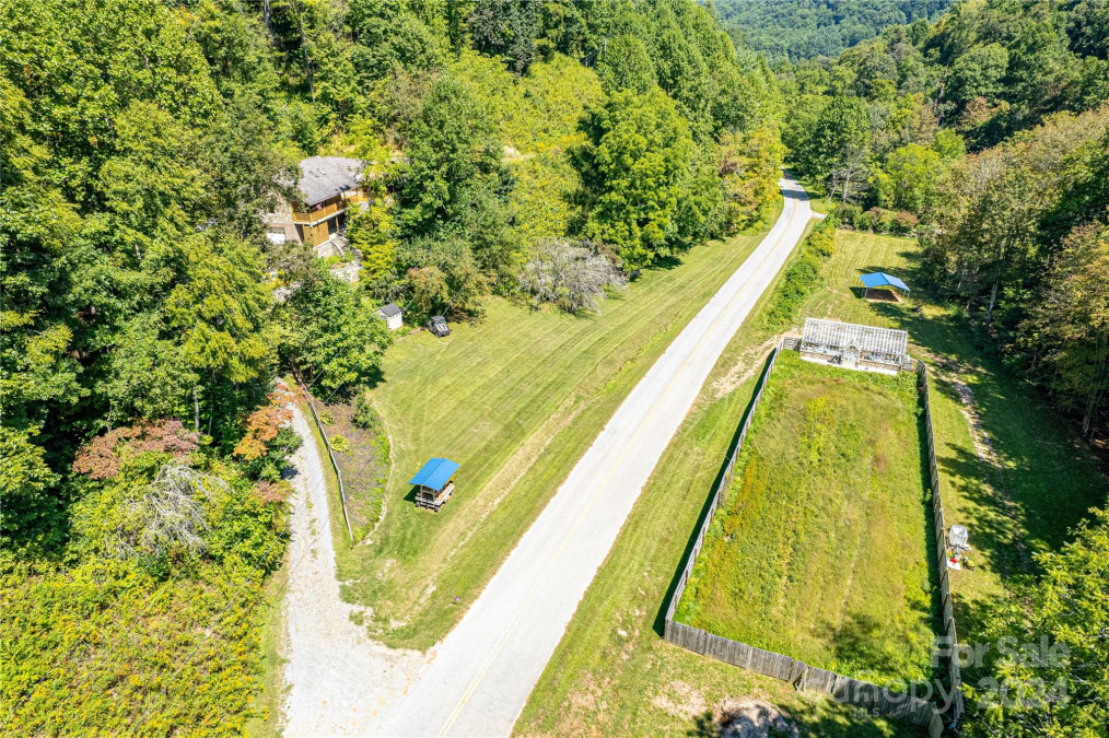 7180 Meadow Fork Rd Hot Springs, NC 28743