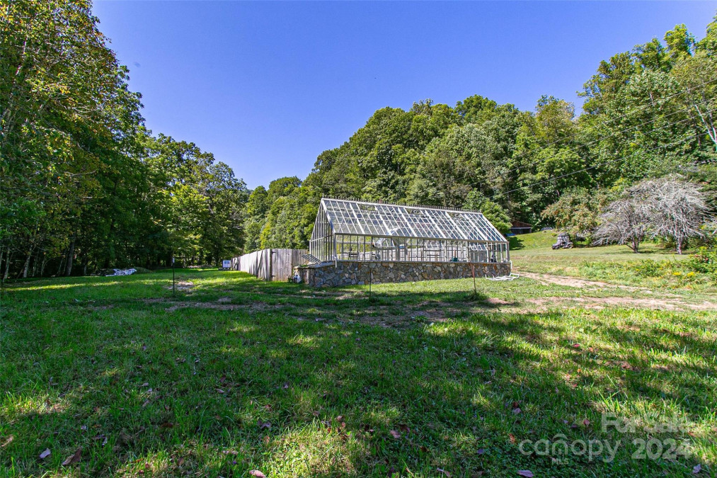 7180 Meadow Fork Rd Hot Springs, NC 28743