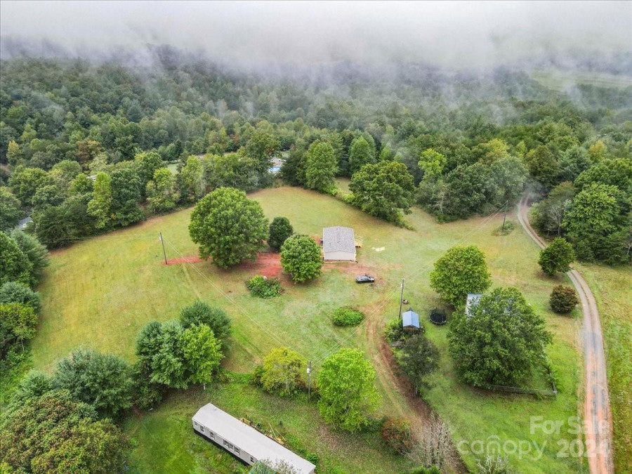 4450 Franklin Smith St Connelly Springs, NC 28612