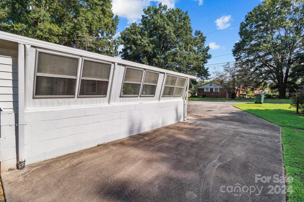 220 Winterlocken Rd Salisbury, NC 28144