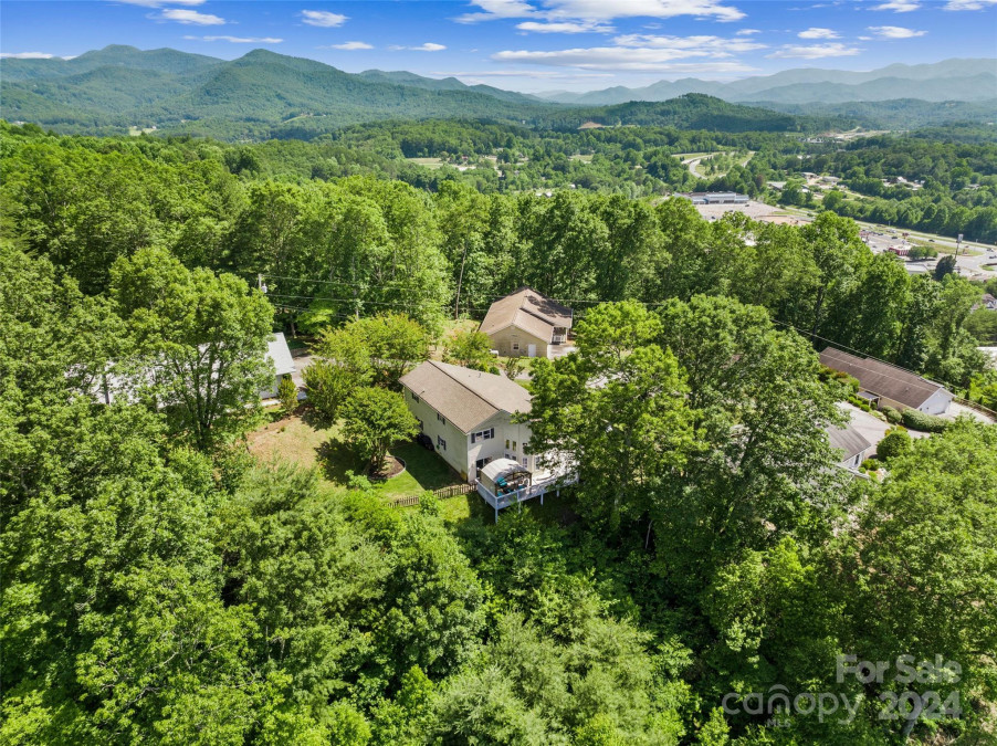 220 Cat Creek Est Franklin, NC 28734