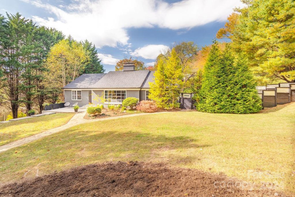 60 Ardoyne Rd Asheville, NC 28804