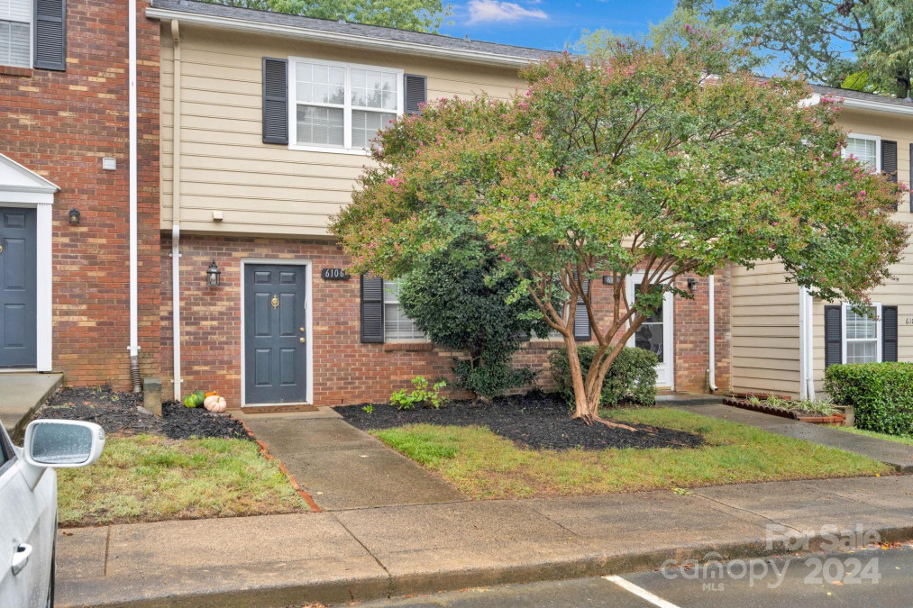 6106 Heath Ridge Ct Charlotte, NC 28210