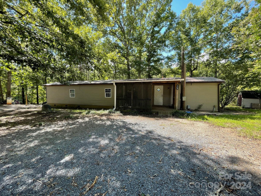 170 Dusty Loop Dr Mount Gilead, NC 27306