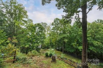 395 Old Fiddle Rd Waynesville, NC 28786