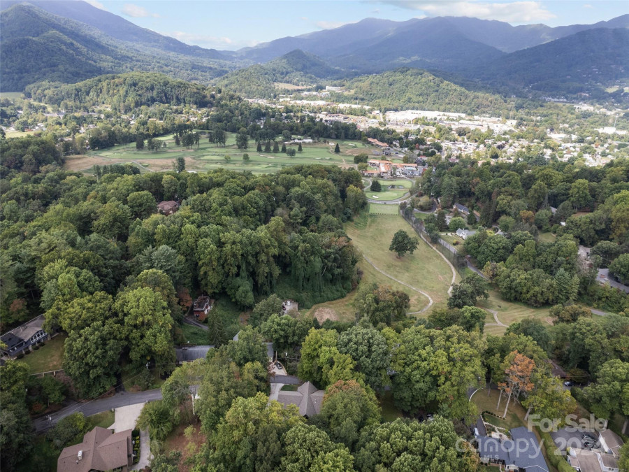 165 Breezemont Dr Waynesville, NC 28786