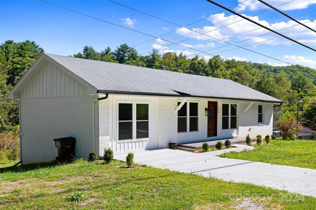 374 Mills Gap Rd Fletcher, NC 28732