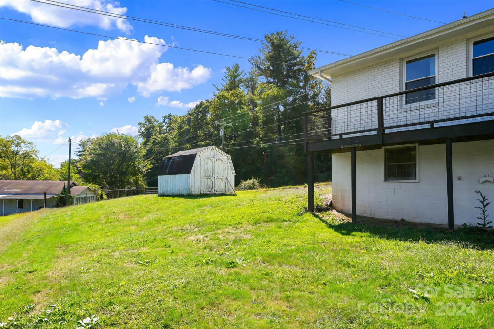 374 Mills Gap Rd Fletcher, NC 28732