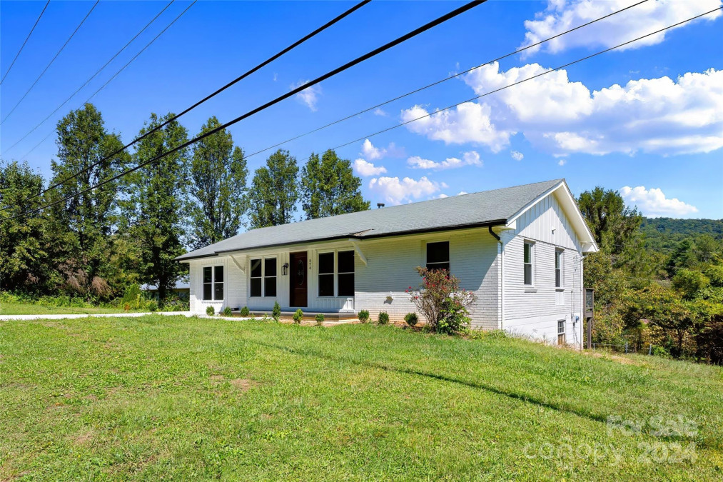 374 Mills Gap Rd Fletcher, NC 28732