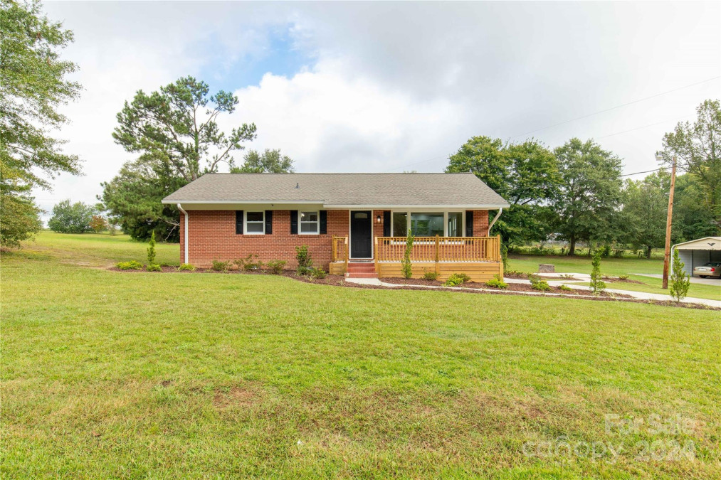 345 Earl Cauthen Rd Heath Springs, SC 29058