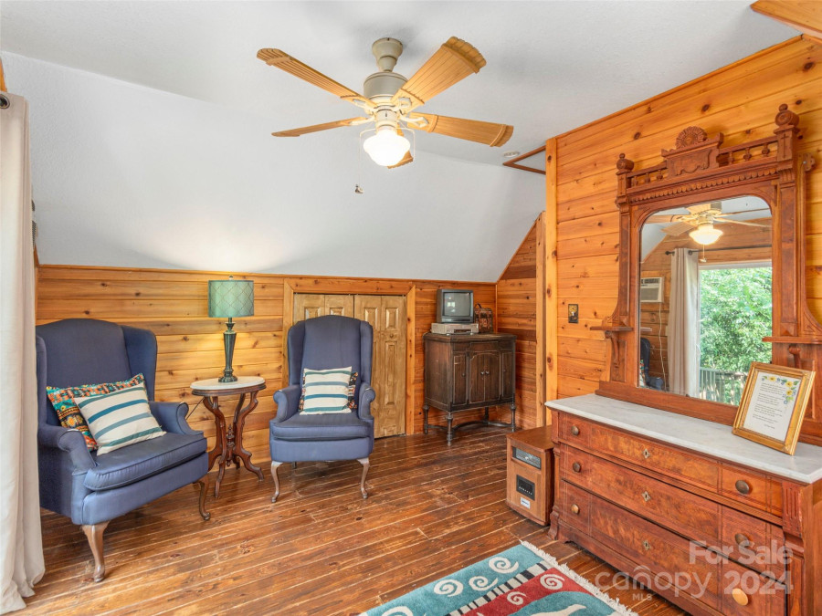 218 Crosspatch Dr Bryson City, NC 28713