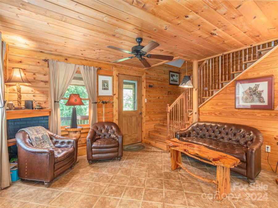 218 Crosspatch Dr Bryson City, NC 28713