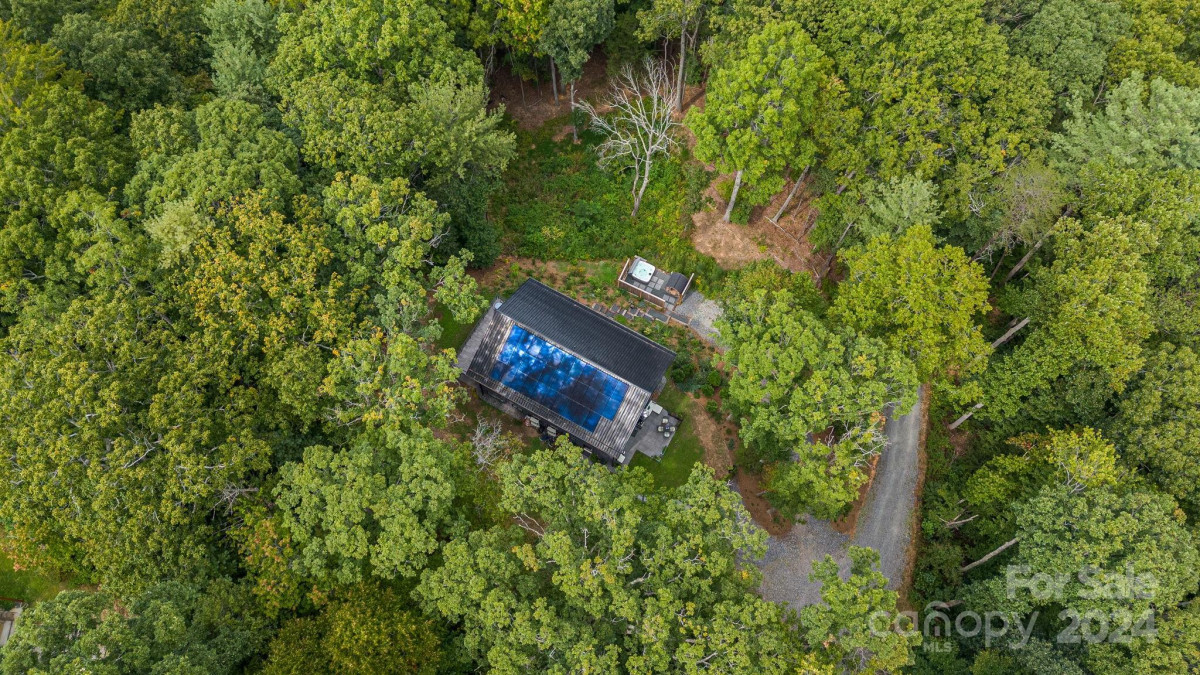 47 Webb Cove Rd Asheville, NC 28804