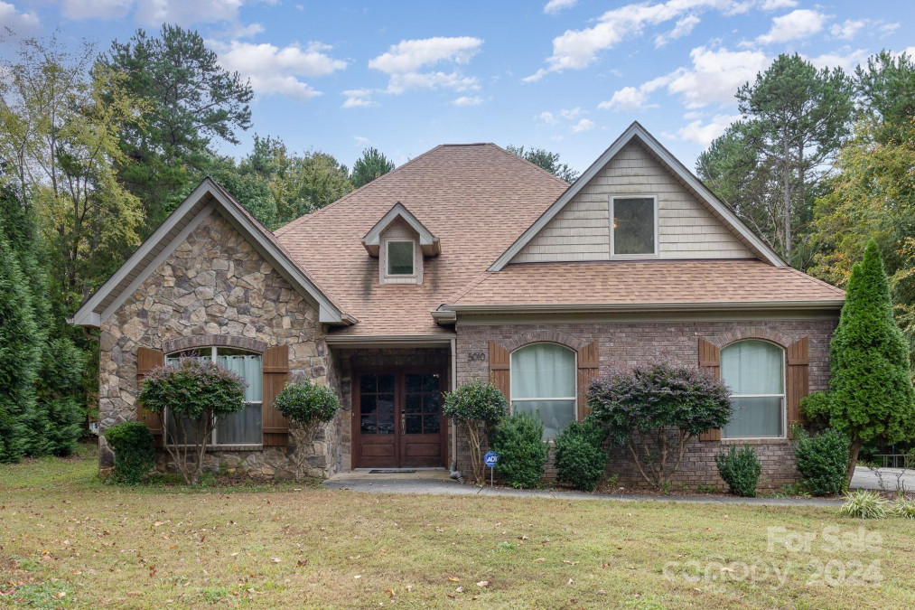 5010 Spicewood Dr Charlotte, NC 28227