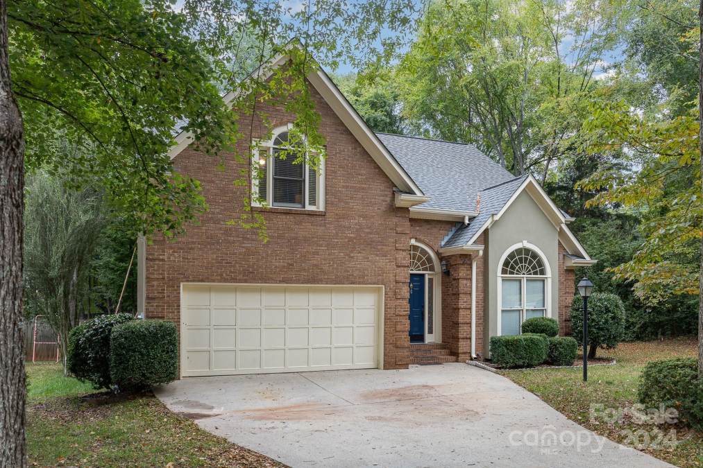 800 Brightwood Ln Matthews, NC 28105